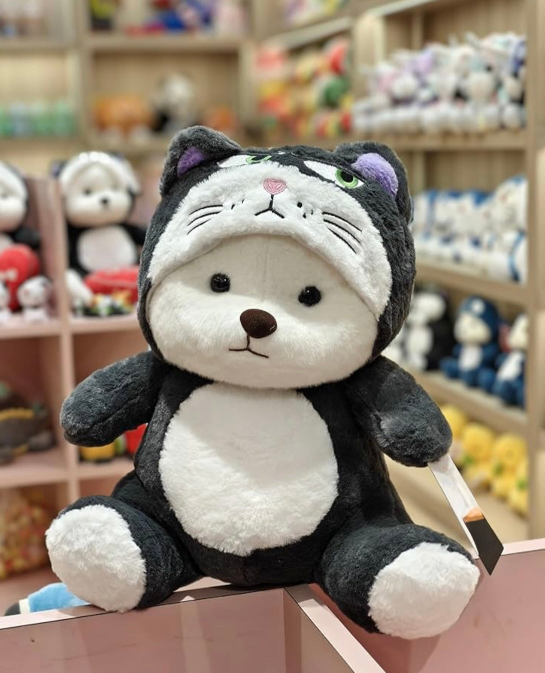 Angry cat lena bear